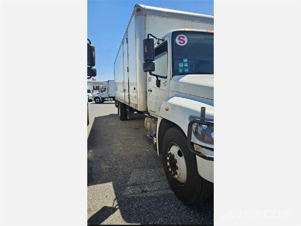 Hino 268 탑차 트럭