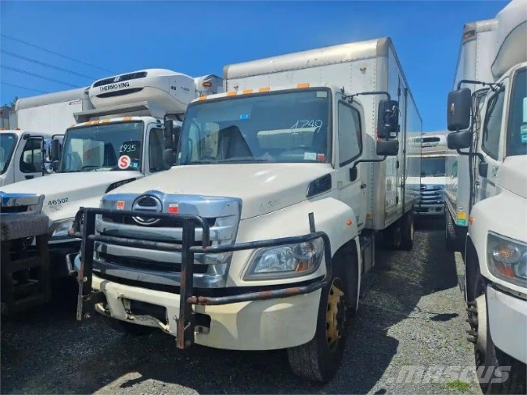 Hino 268 탑차 트럭