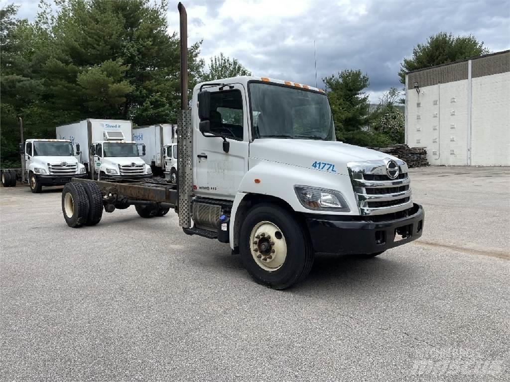 Hino 338 새시 운전실 트럭