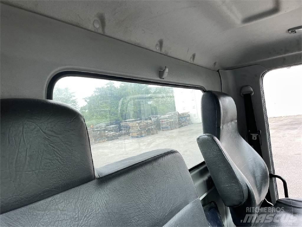 Hino 338 새시 운전실 트럭