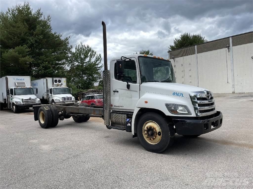 Hino 338 새시 운전실 트럭