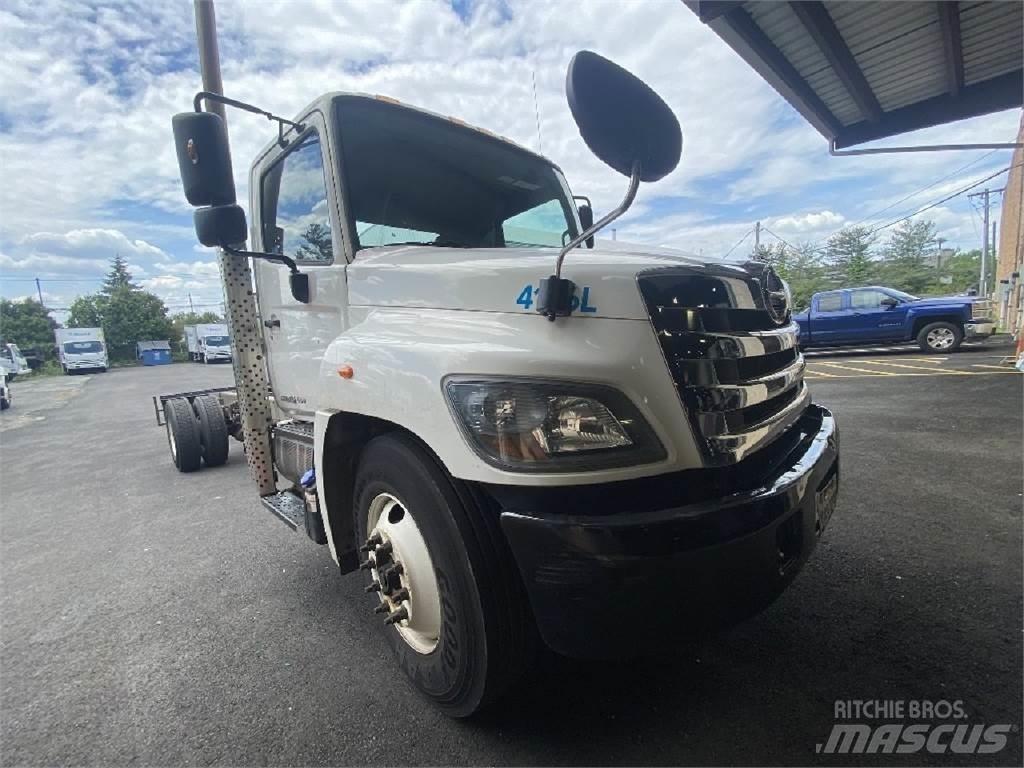Hino 338 새시 운전실 트럭