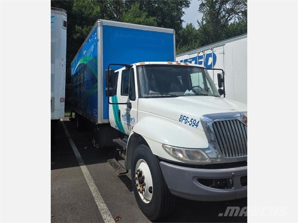 International 4300 탑차 트럭