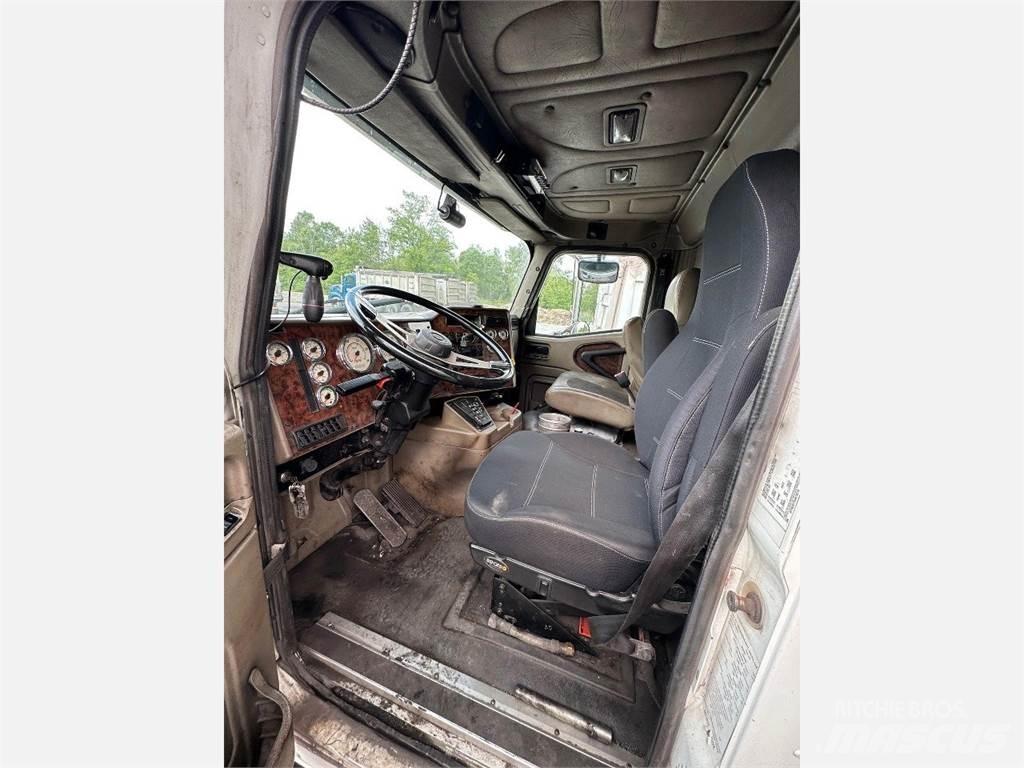 International 5900i 덤프 트럭