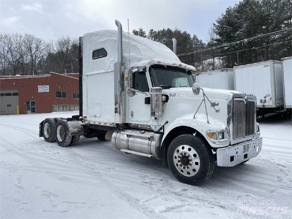 International 9900i 트랙터 유닛
