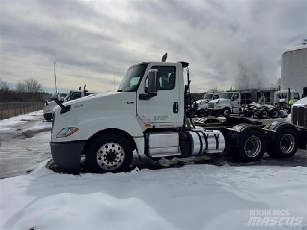 International LT625 트랙터 유닛