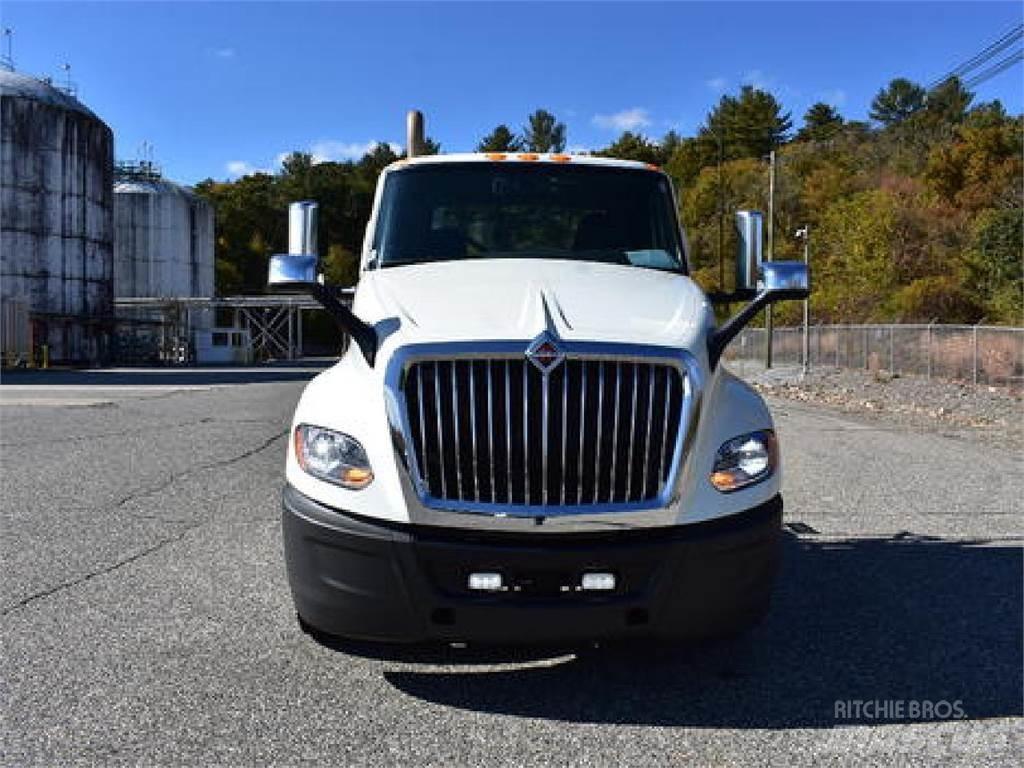 International LT625 트랙터 유닛