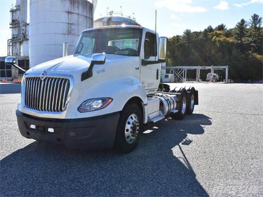 International LT625 트랙터 유닛