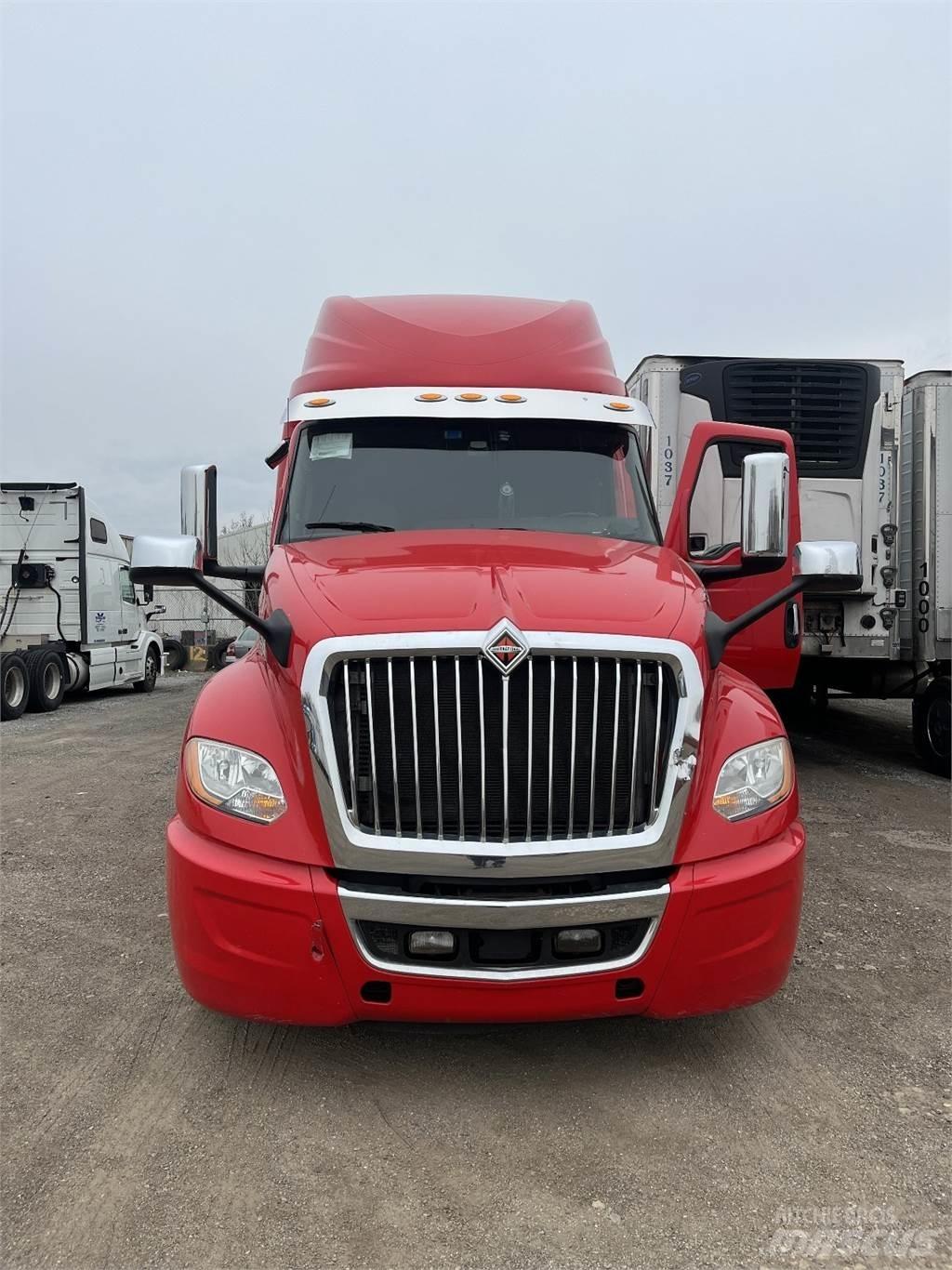 International LT625 트랙터 유닛