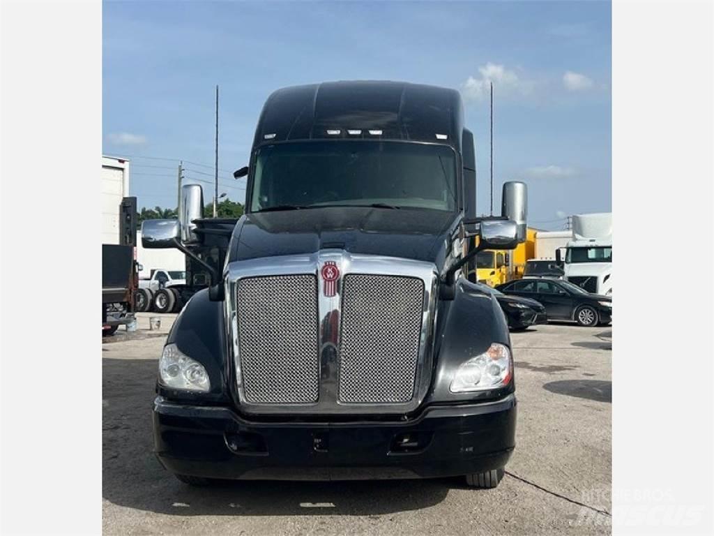 Kenworth T680 트랙터 유닛