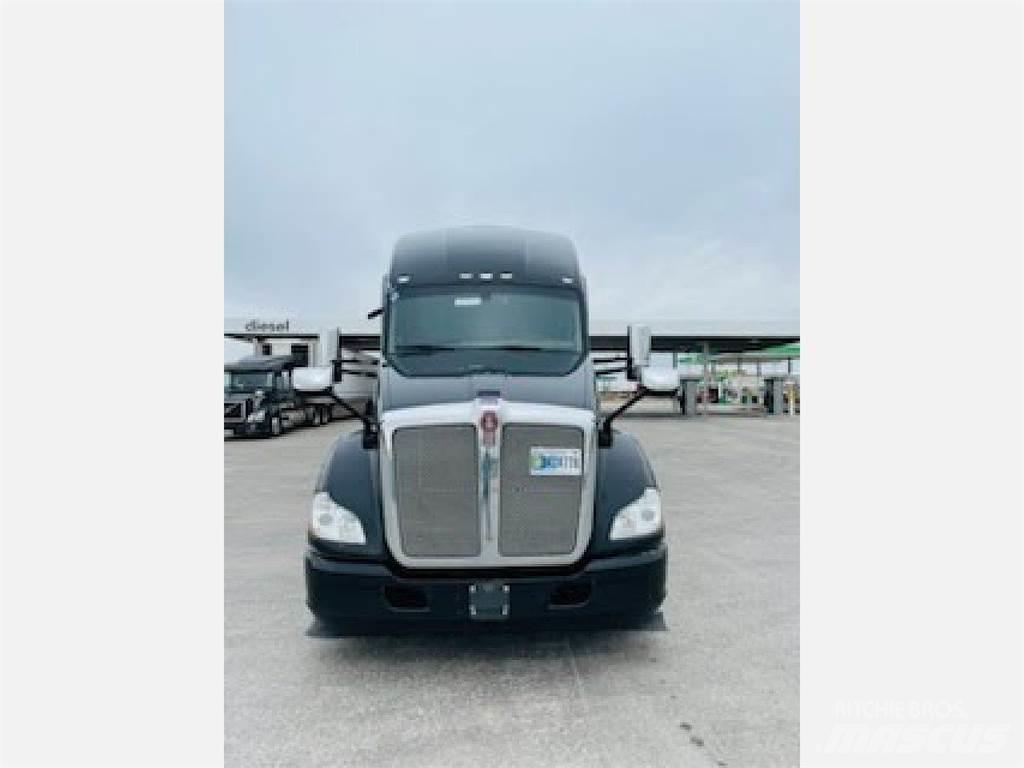 Kenworth T680 트랙터 유닛