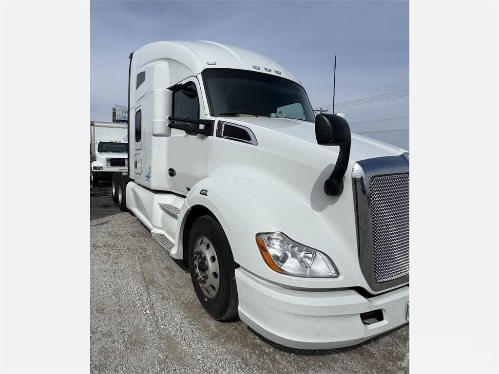 Kenworth T680 트랙터 유닛
