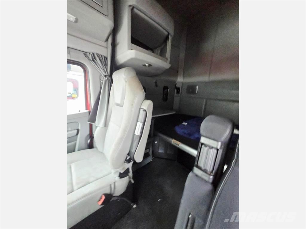 Kenworth T680 트랙터 유닛