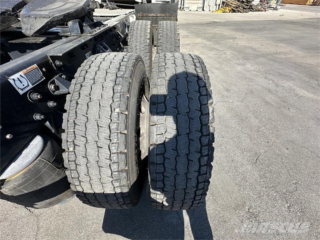 Kenworth T680 트랙터 유닛