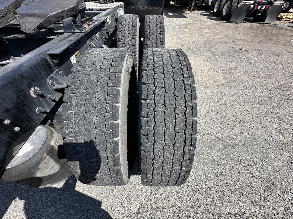 Kenworth T680 트랙터 유닛