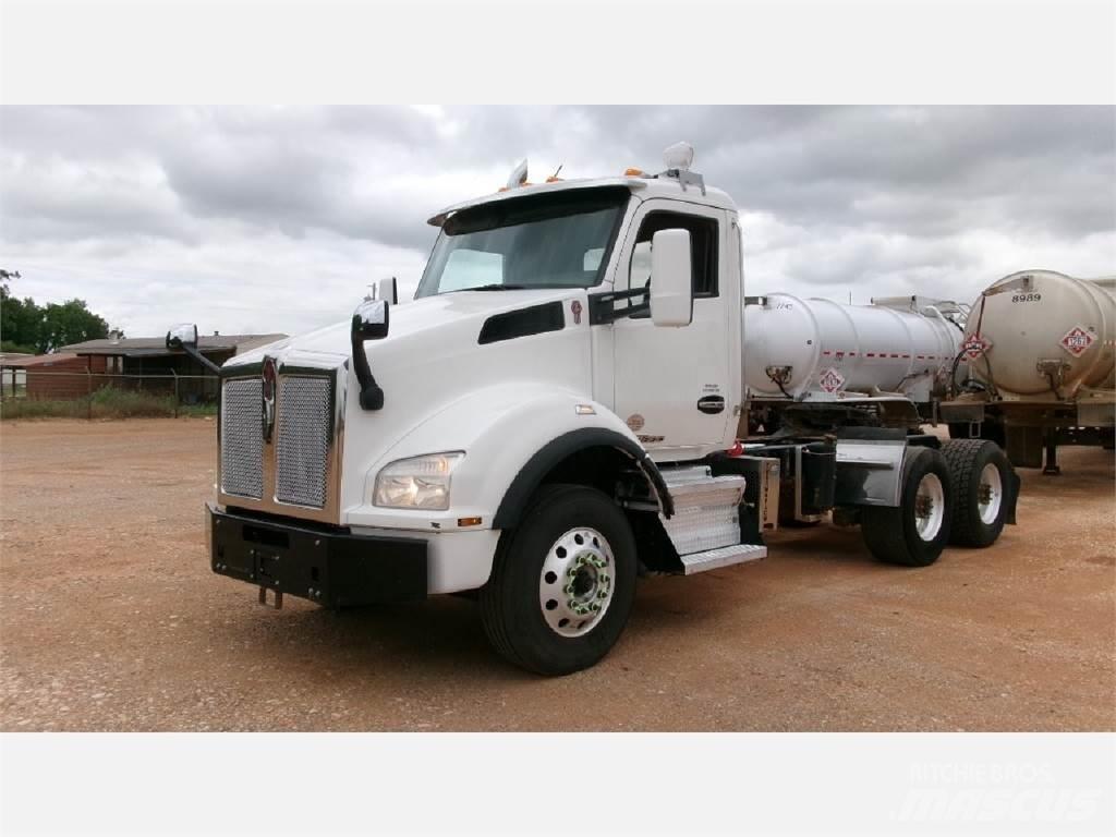 Kenworth T880 트랙터 유닛
