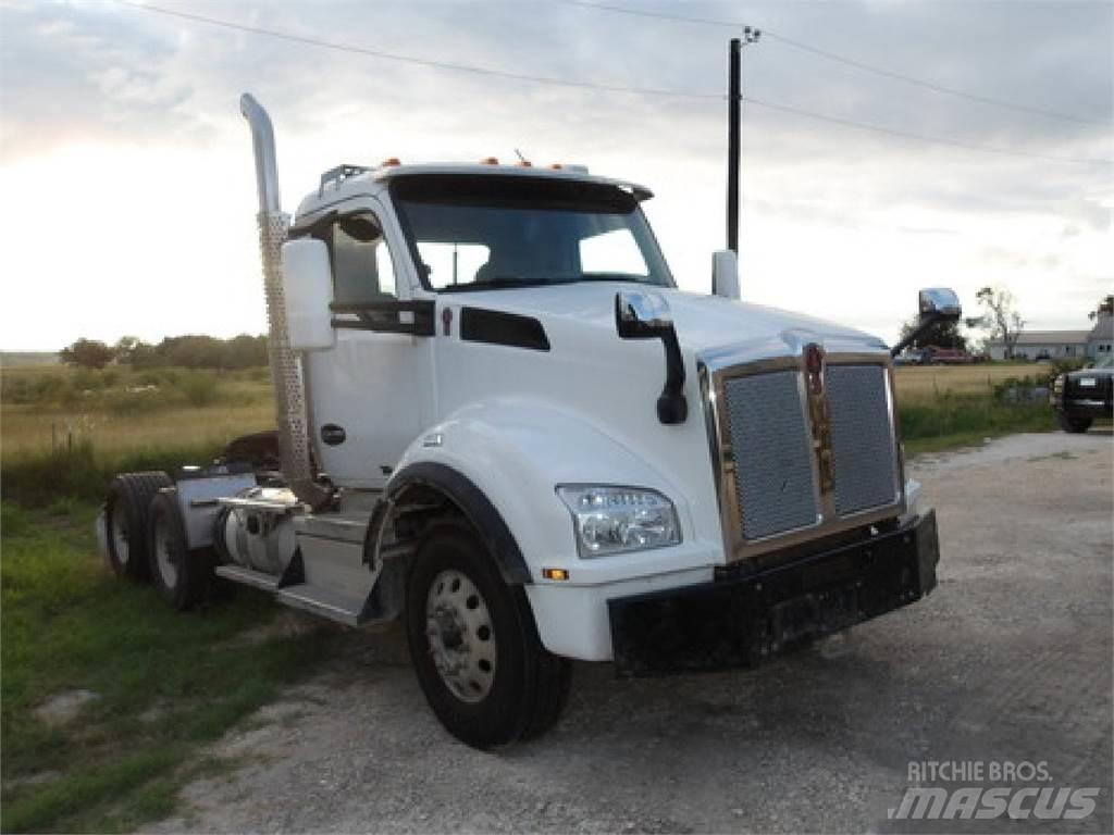Kenworth T880 트랙터 유닛