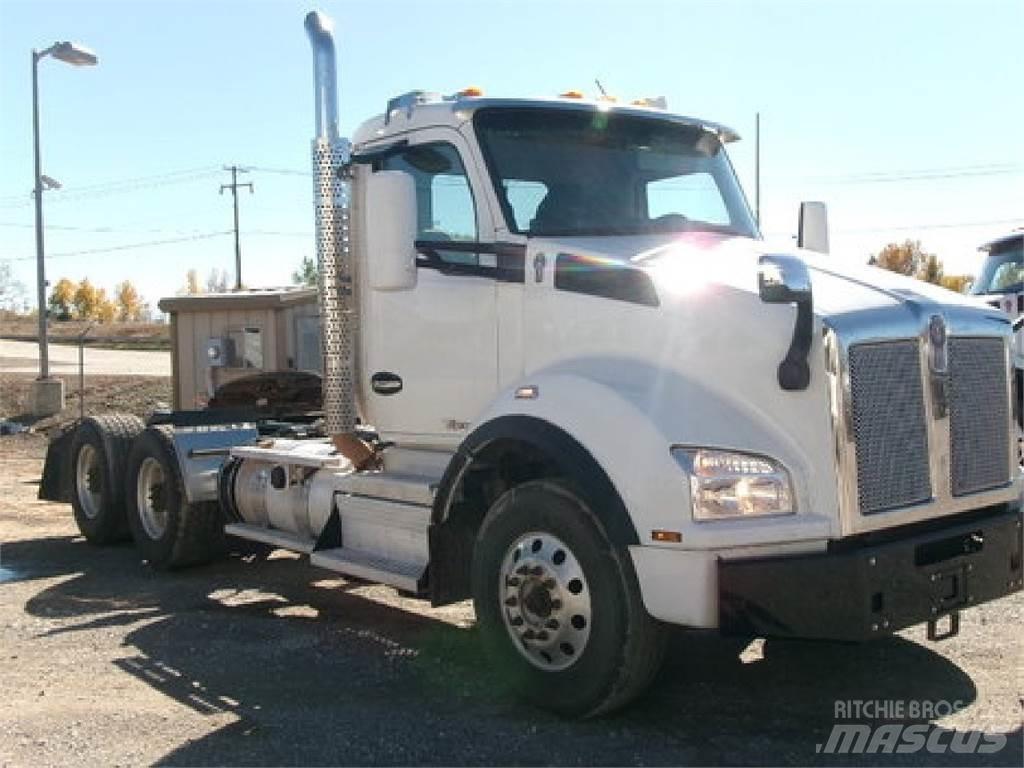 Kenworth T880 트랙터 유닛