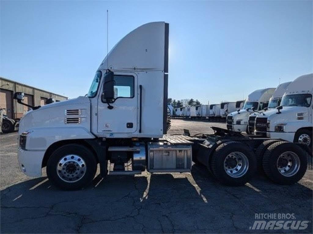 Mack AN64T 트랙터 유닛