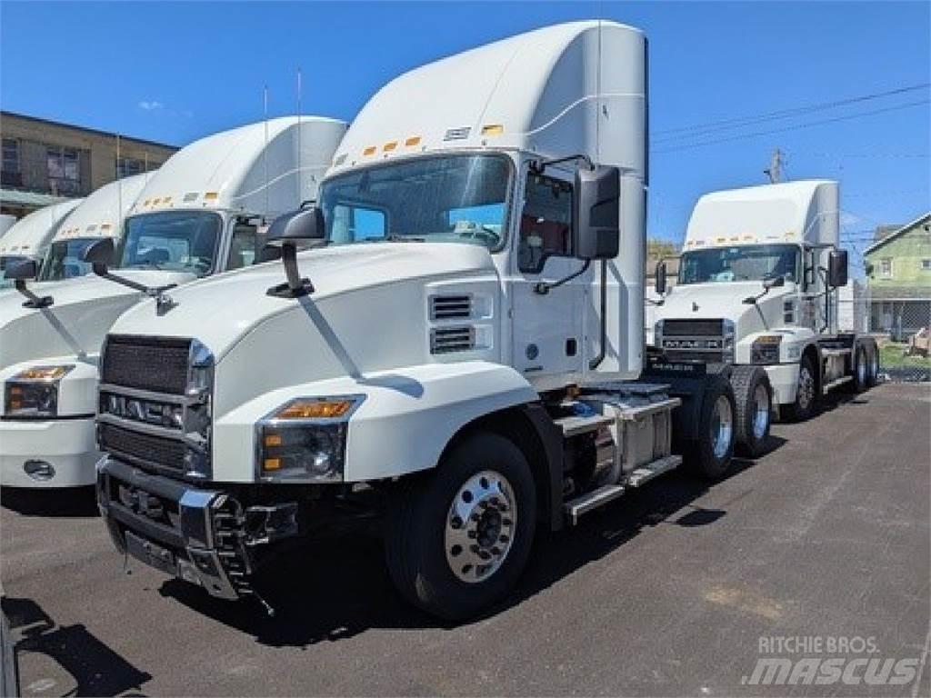 Mack AN64T 트랙터 유닛