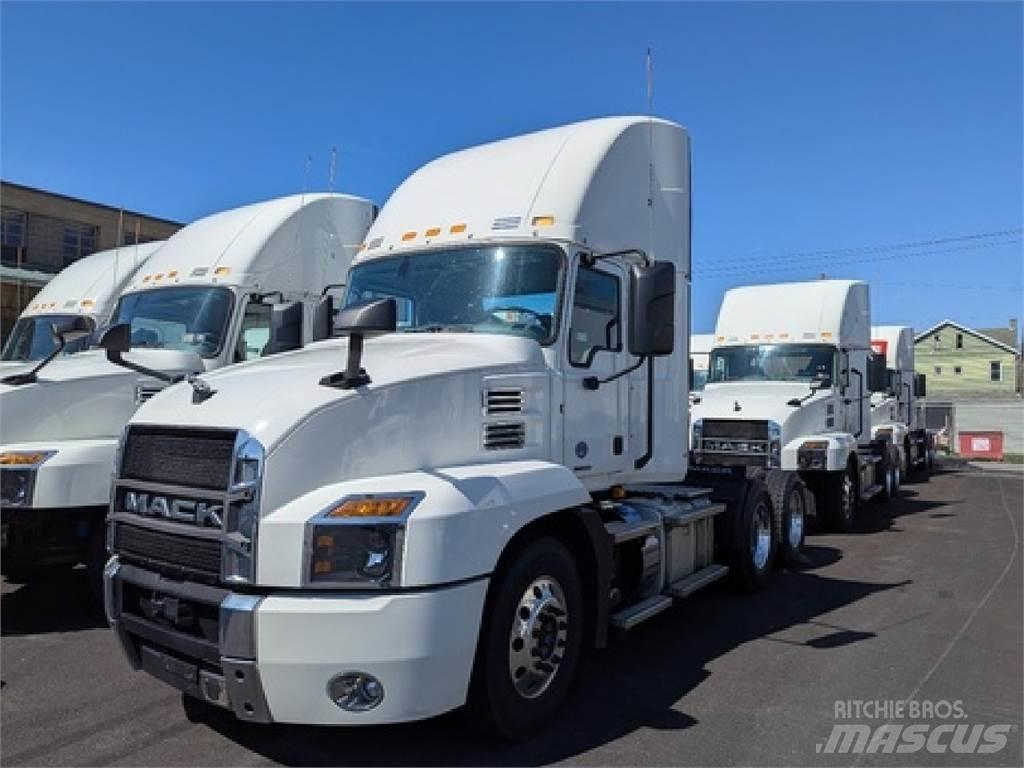 Mack AN64T 트랙터 유닛