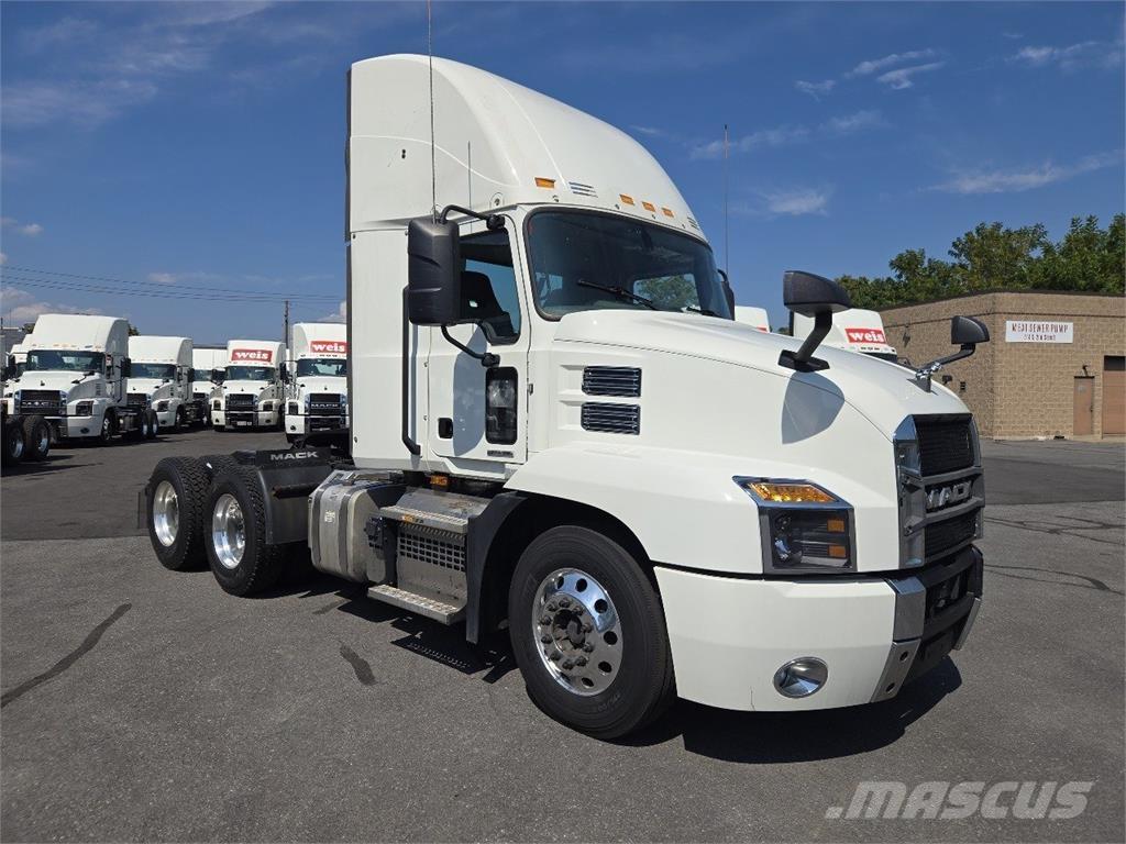 Mack AN64T 트랙터 유닛