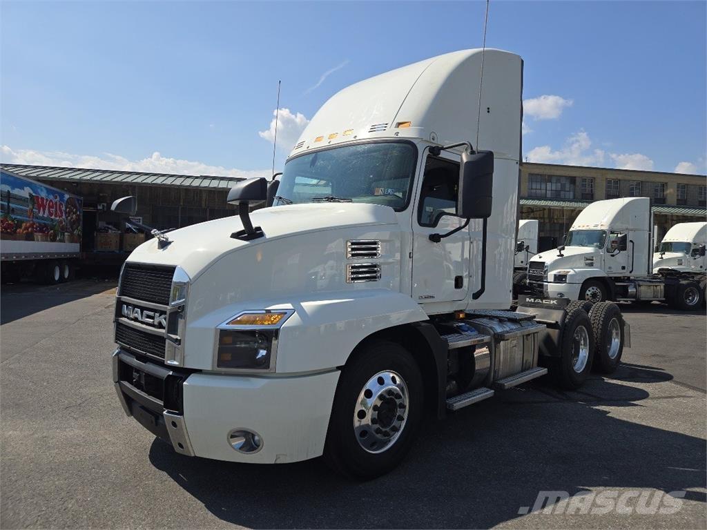 Mack AN64T 트랙터 유닛