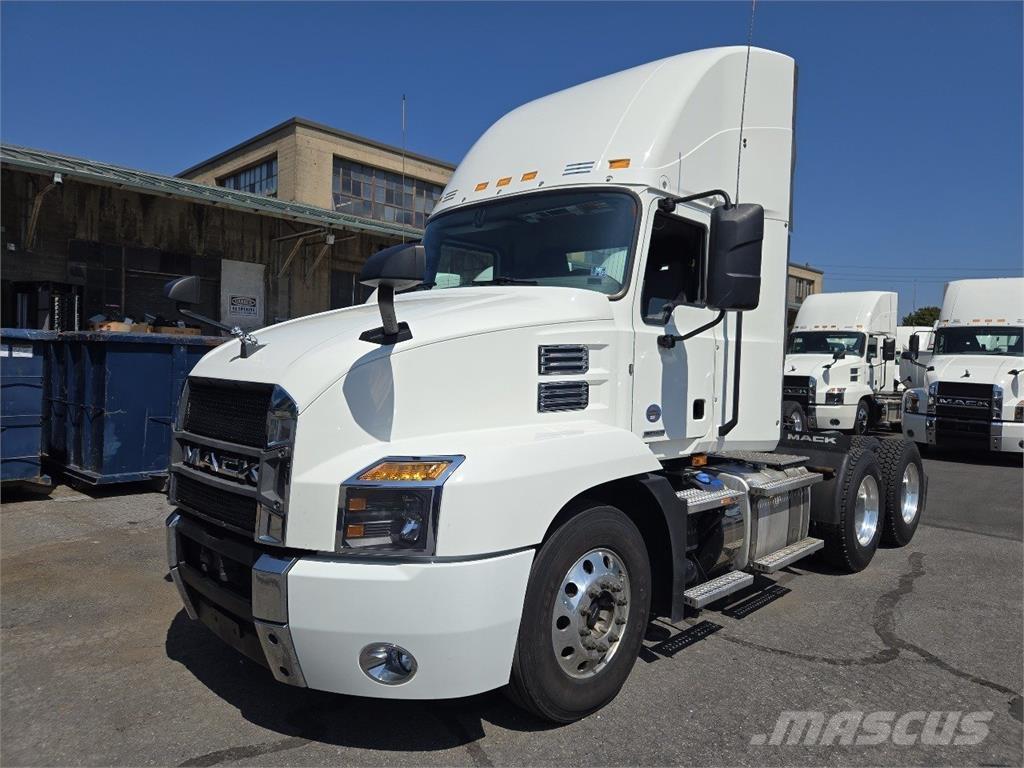 Mack AN64T 트랙터 유닛