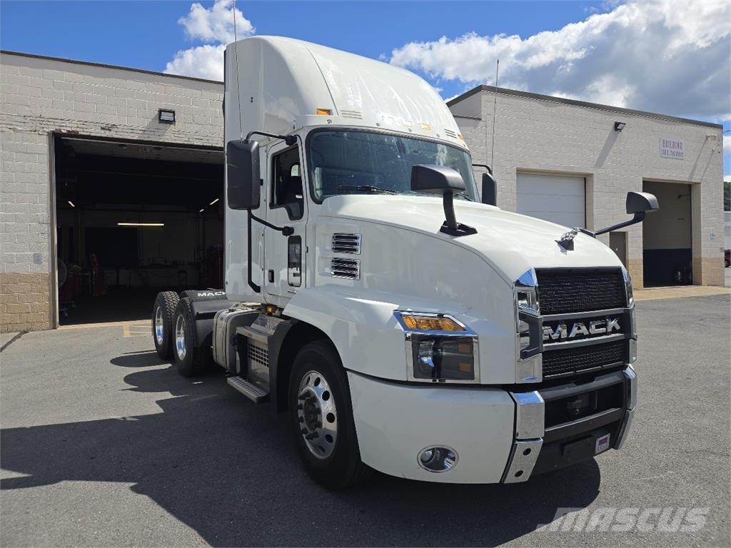 Mack AN64T 트랙터 유닛