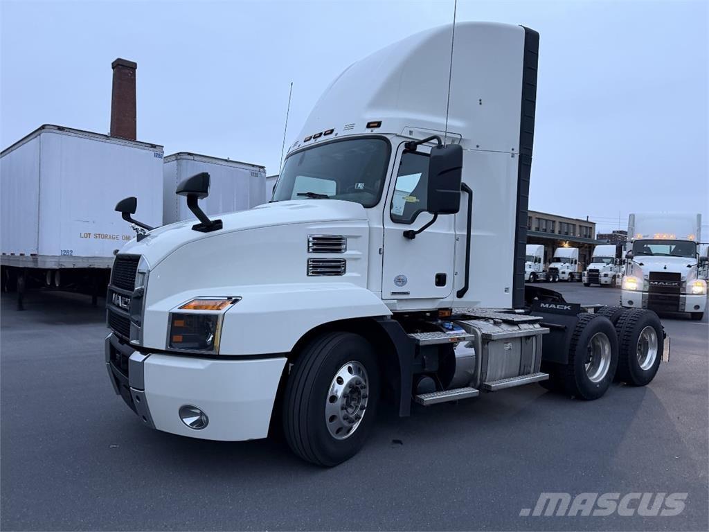 Mack AN64T 트랙터 유닛