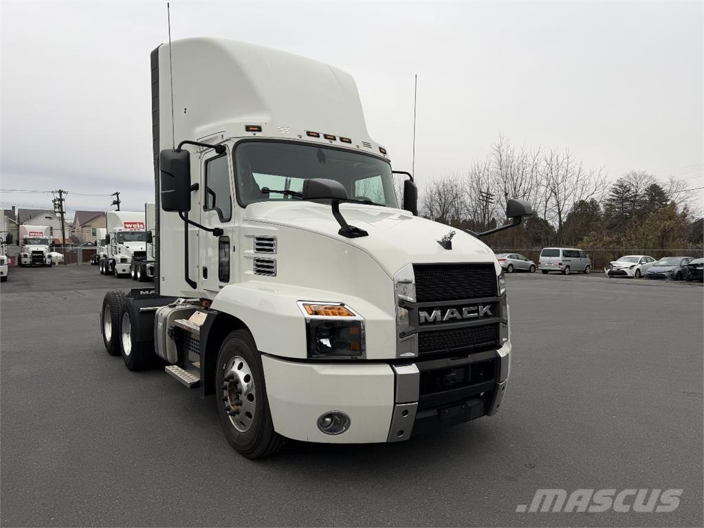 Mack AN64T 트랙터 유닛