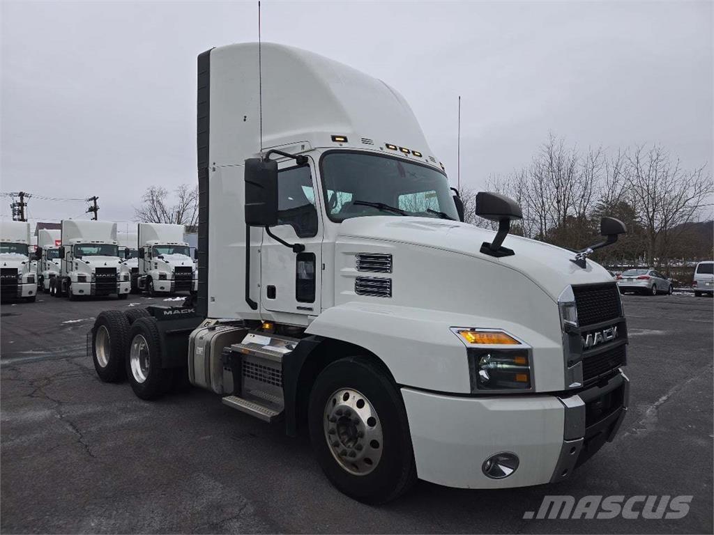 Mack AN64T 트랙터 유닛