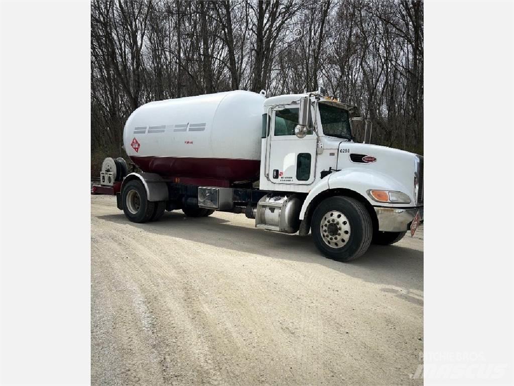 Peterbilt 335 기타 트럭