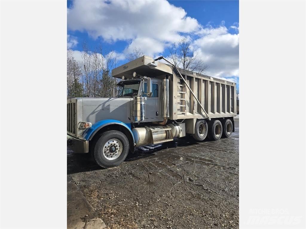 Peterbilt 388 덤프 트럭