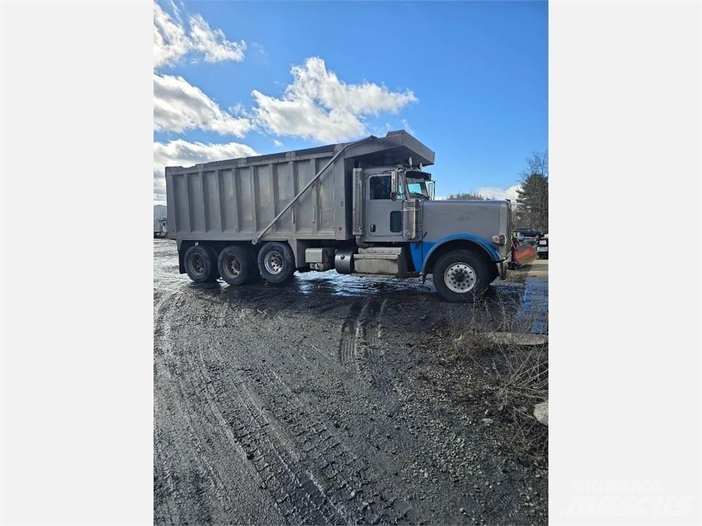 Peterbilt 388 덤프 트럭