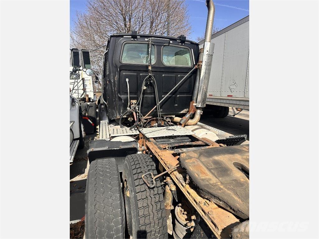 Sterling A9500 트랙터 유닛