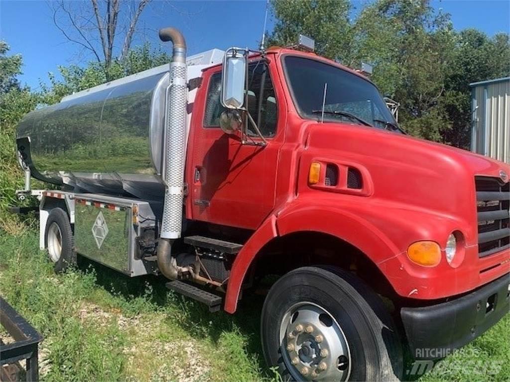 Sterling L7500 기타 트럭