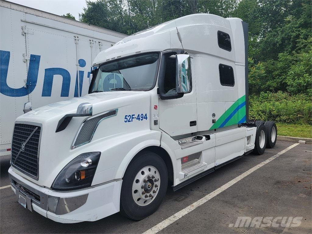 Volvo VNL64T780 트랙터 유닛