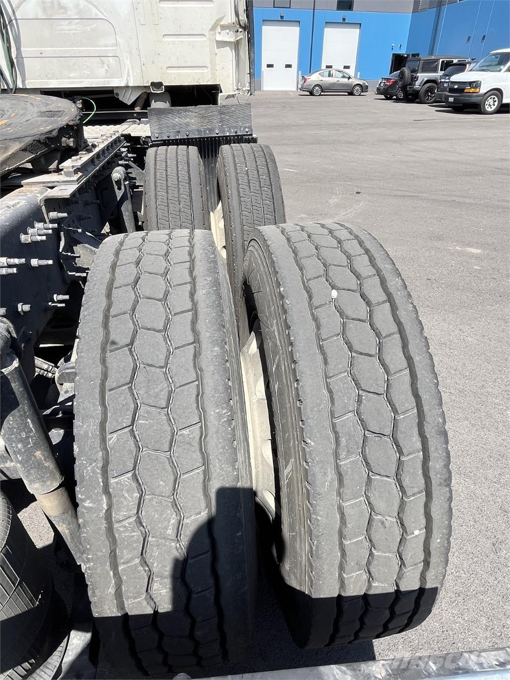 Volvo VNL860 트랙터 유닛