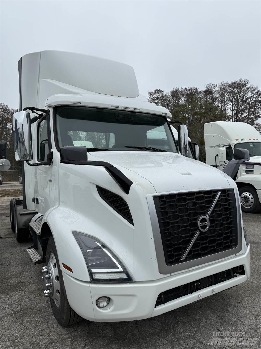 Volvo VNR64T300 트랙터 유닛