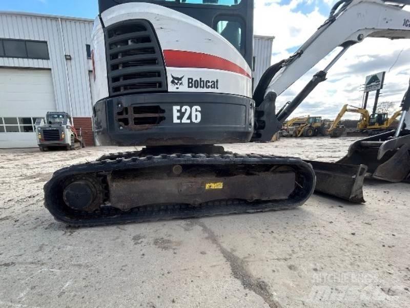 Bobcat E26 소형 굴삭기 7톤 미만