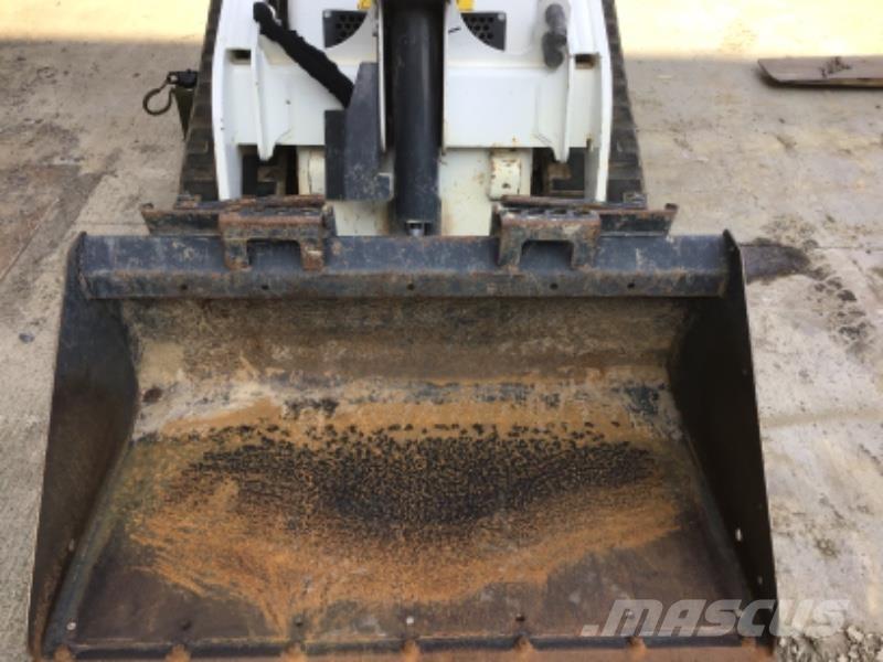 Bobcat MT100  스키드로더