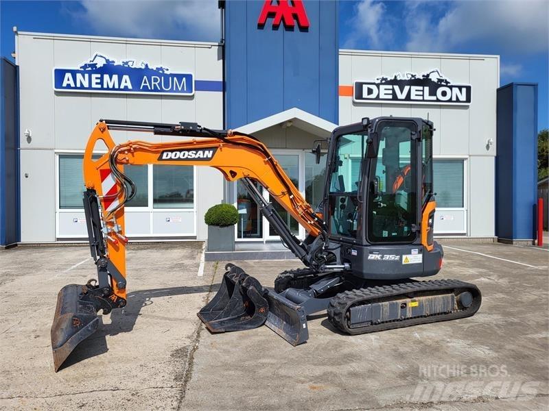 Develon DX35z-7 소형 굴삭기 7톤 미만