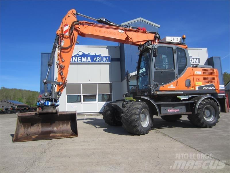 Doosan DX140W-3  휠 굴삭기