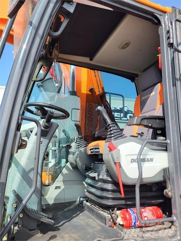 Doosan DX140W-5  휠 굴삭기