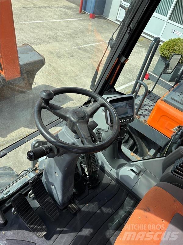 Doosan DX170W-5  휠 굴삭기