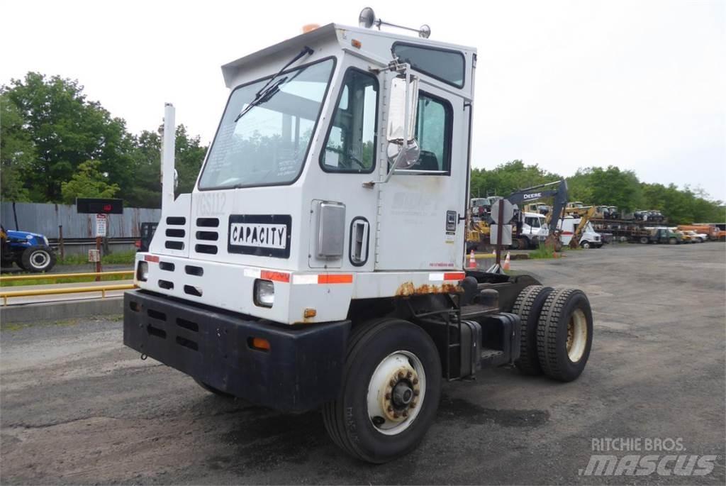 Capacity TJ5000 터미널 트랙터