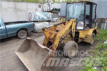 CAT 904B  휠로우더