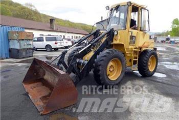 CAT IT12F  휠로우더