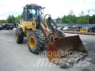CAT IT28F  휠로우더